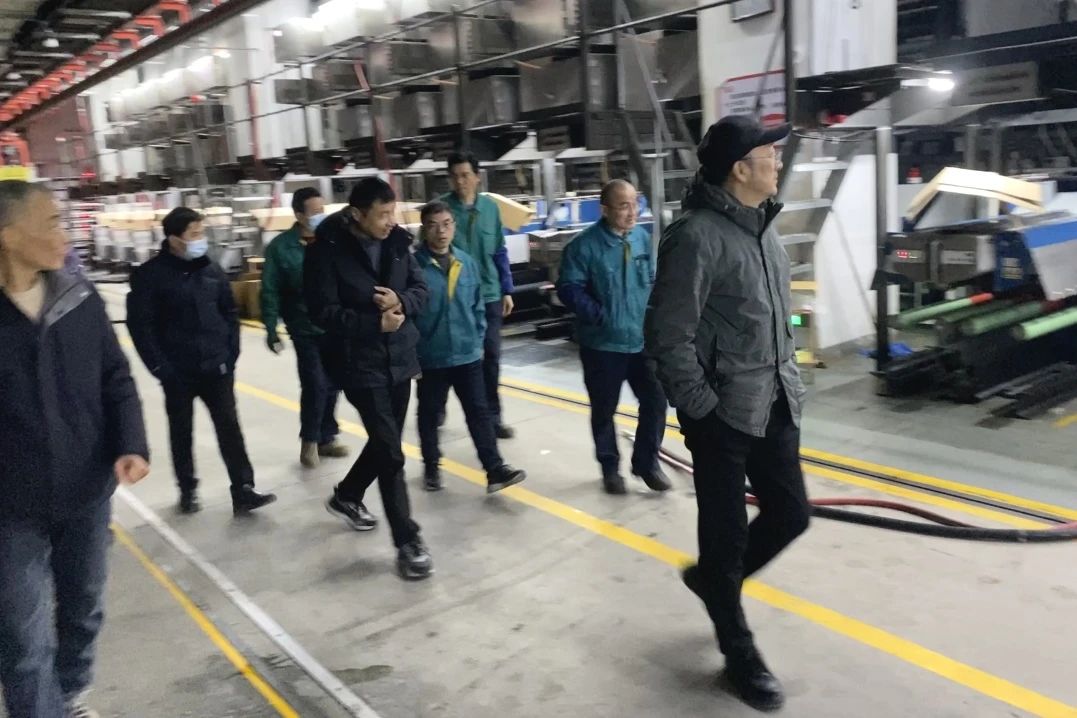 Changshu Polyester нь ажлаа үргэлжлүүлж эхлэхээс өмнө аюулгүйн үзлэг хийхээр явуулдаг